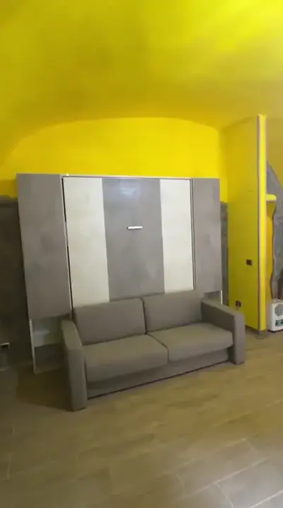 Letto a scomparsa Magic matrimoniale con divano, parete chiusa - Livein Camerette