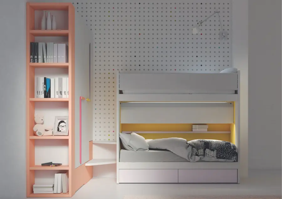 Castello Genius affiancato ad armadiatura a quattro ante e libreria a colonna