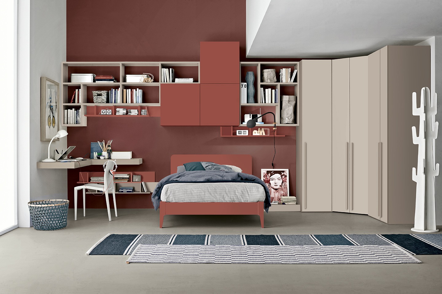 Cameretta con letto e cabina armadio